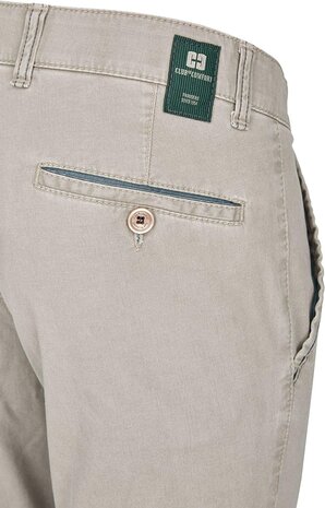 Club of Comfort chino met steekzak in katoen. Kleur: zandbeige